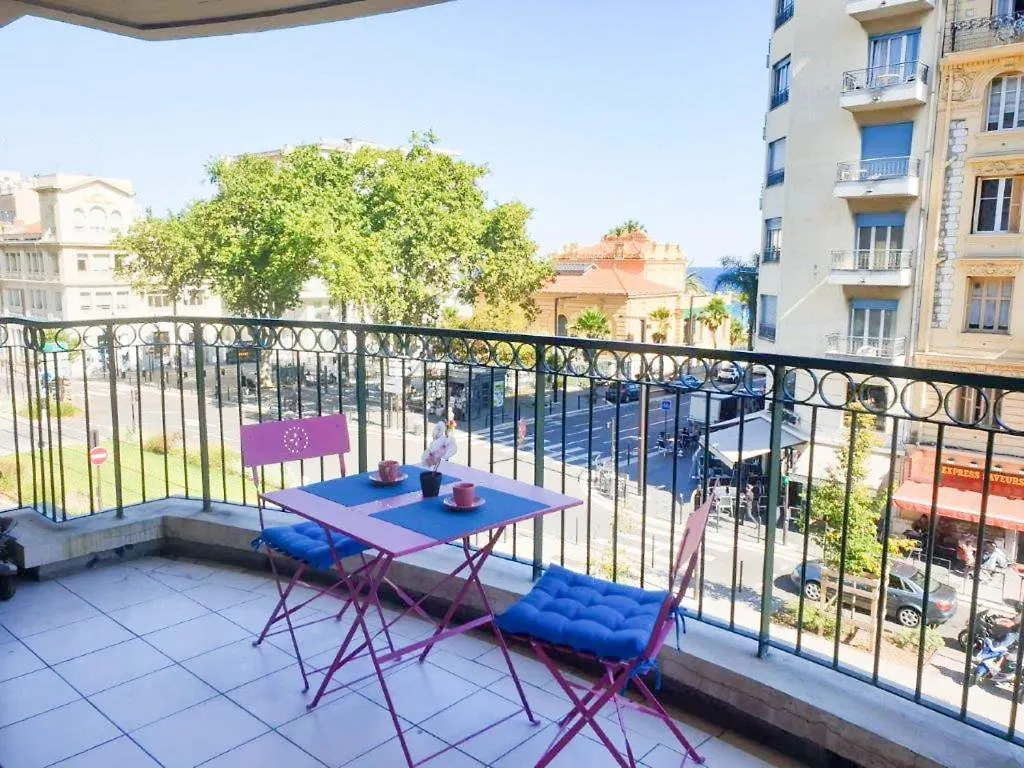 Residence Les Domes, Piscine contacts